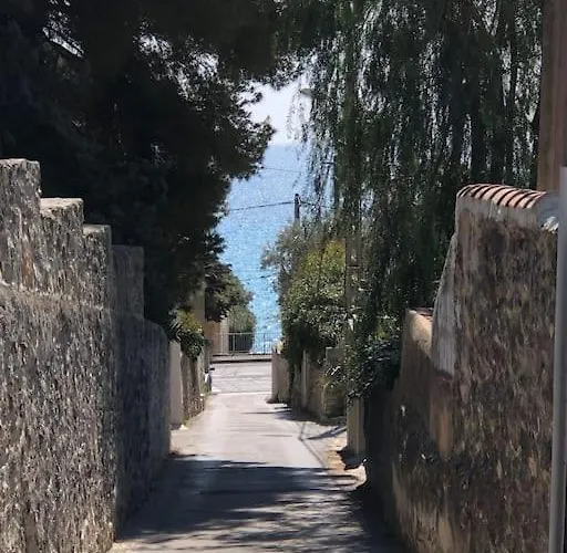 Majouliere Villa *